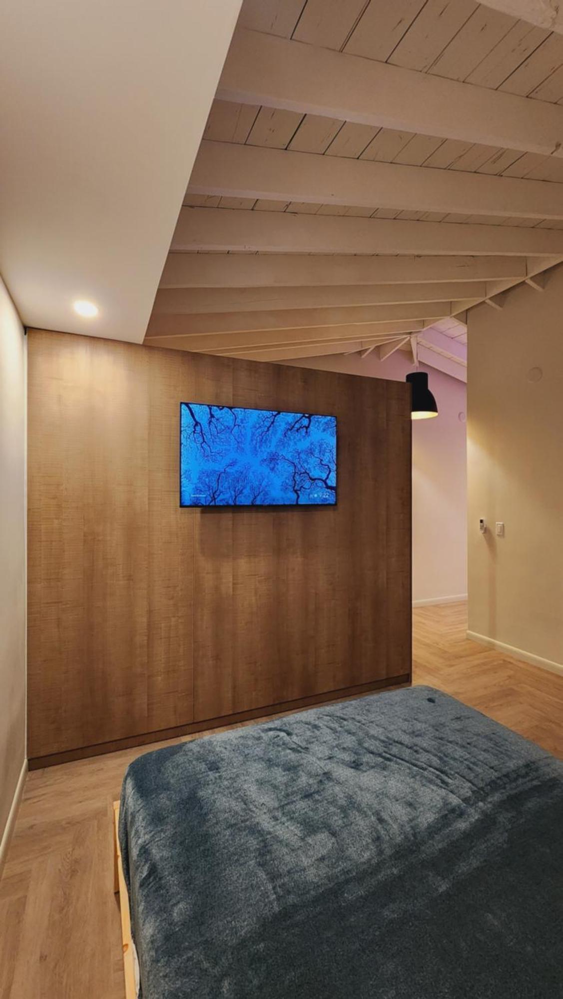 Private Located In Miami 2 *